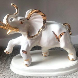 Big Ceramic And Gold Elephant Decoration With Base